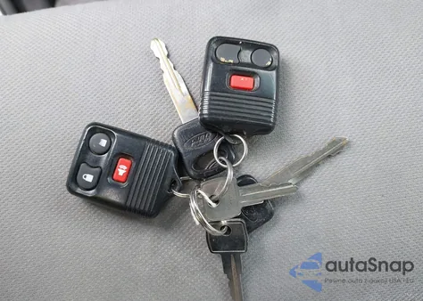 2006 Ford E-250 Commercial/Recreational z USA, uszkodzony, nr VIN 1FTNE24W56HA80696